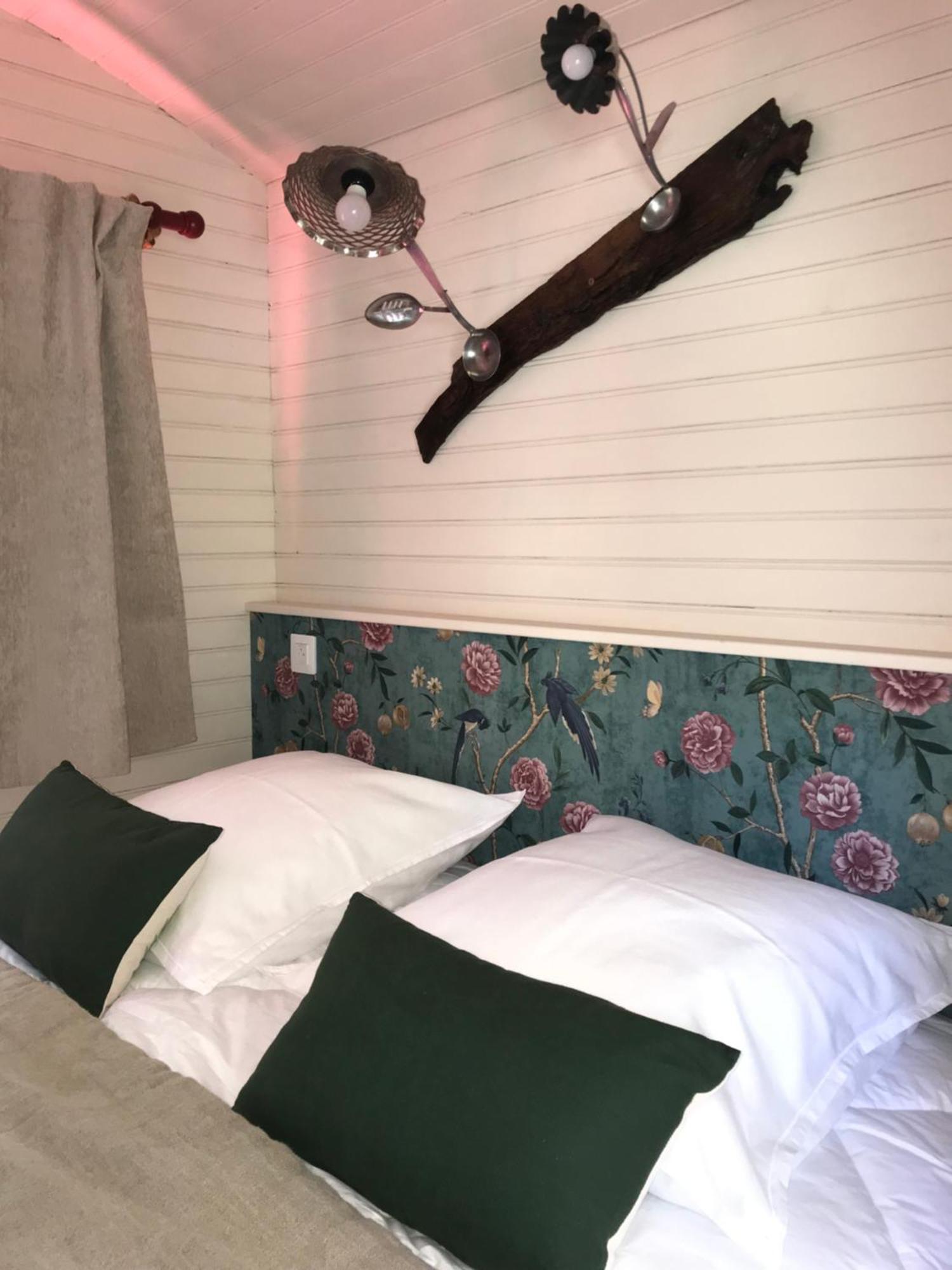 Le Val Du Pech Chantant Chambres D'Hotes Pern Esterno foto