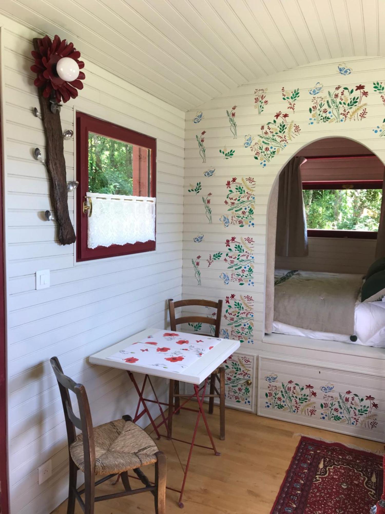 Le Val Du Pech Chantant Chambres D'Hotes Pern Esterno foto